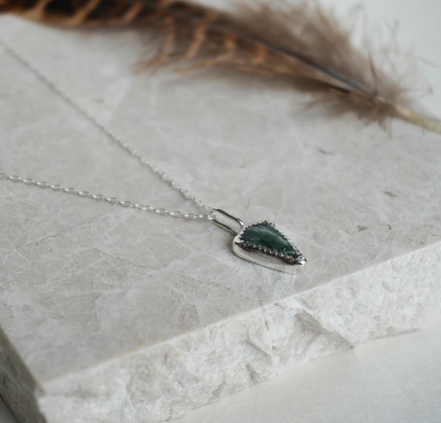 Serpentine arrow necklace
