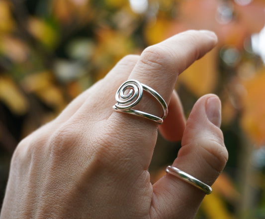 Sterling silver spiral ring | Made to order