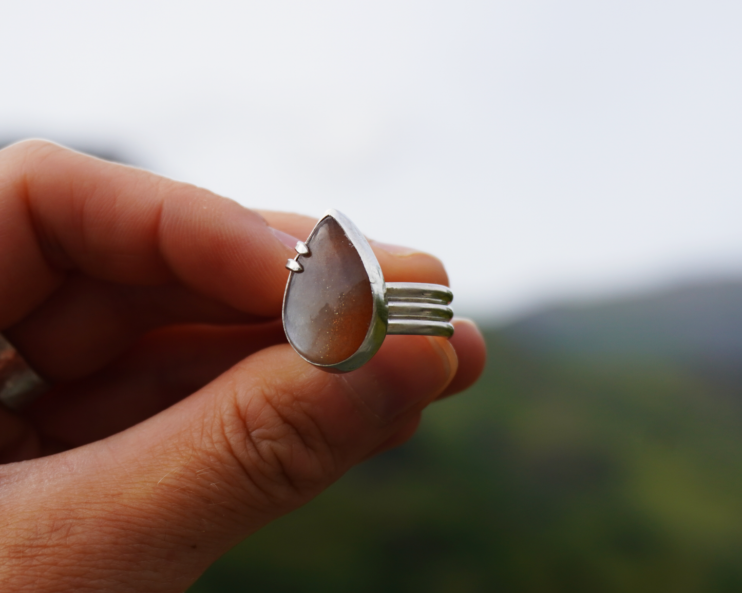 Sunstone confetti ring - Size Q / P